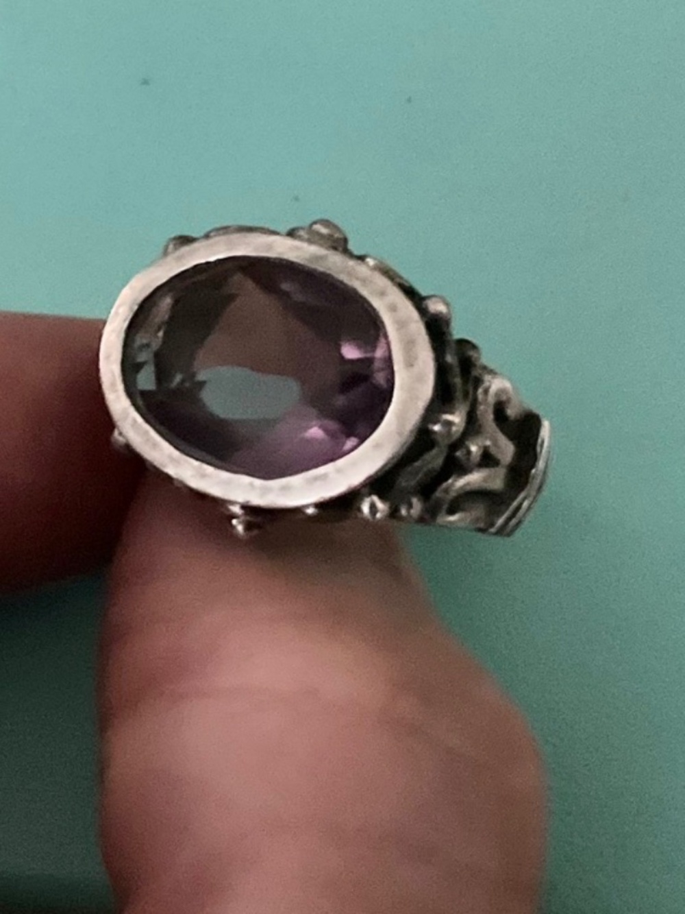 Large amethyst Sterling Silver Oval ring size 7.5 EUC